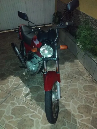 Moto muito boa !!!