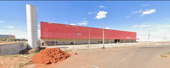 Galpão loja, logístico e industrial com 14.200 m² de área construída, 12 Mts de pé direito