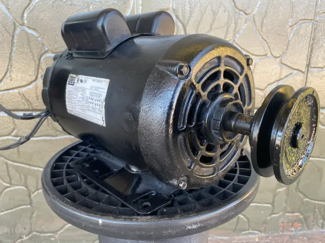 MOTOR WEG 2CV - 220V MONOFÁSICO