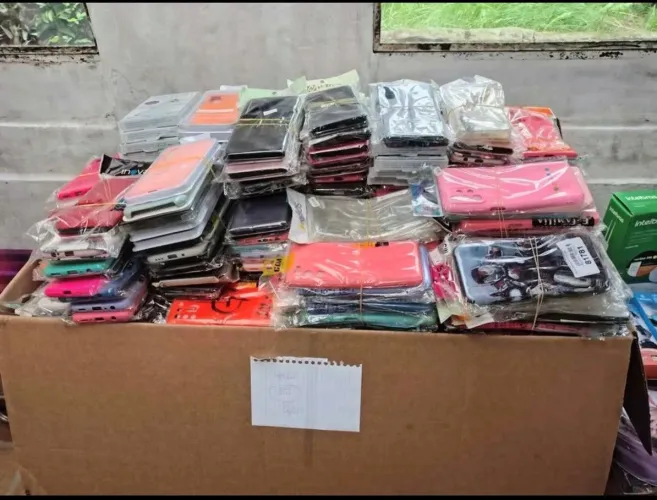 Vendo lote de capas smartphone e iPhone 