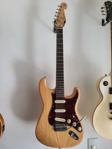 Guitarra SX Strato Ash Natural (Valor para venda em dinheiro hoje)