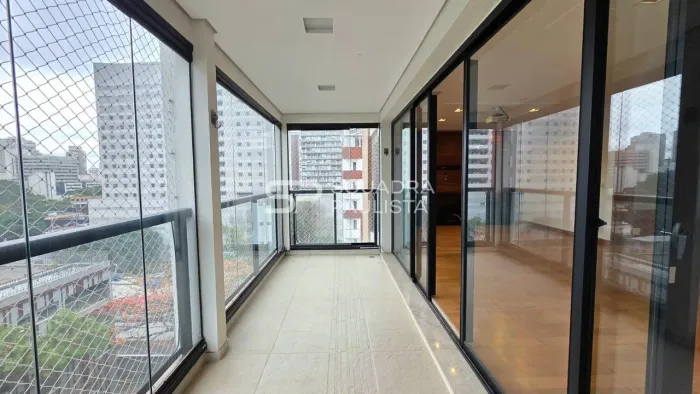 Apartamento com 161 m², varanda e 3 suítes à venda na Vila Nova Conceição