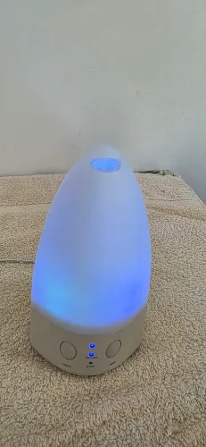 Difusor de Aromas e Umidificador Ultrassônico com LED Colorido - Hathas (drift aromas)
