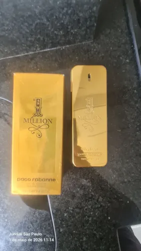 Frasco de perfume vazio