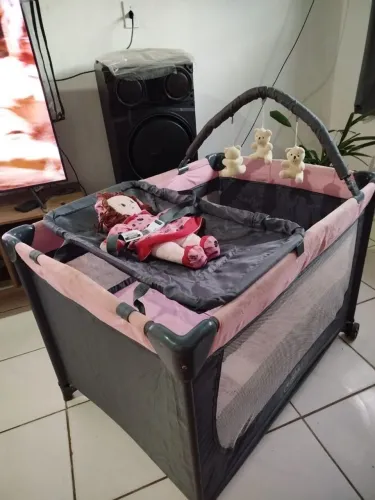 Berço Cercadinho com Trocador