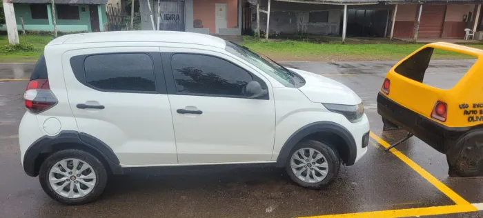 Fiat Mobi Like 1.0 Fire Flex 5P. 2023