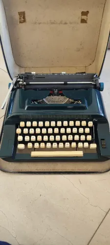 Máquina de Escrever Remington 10