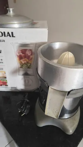Extrator de suco e liquidificador