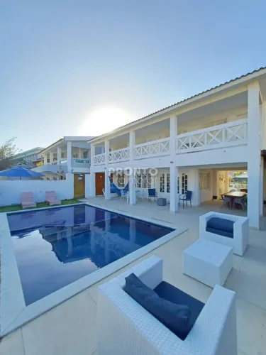 Sobrado para venda possui 350 m2 com 5 quartos em Muro Alto - Ipojuca - PE