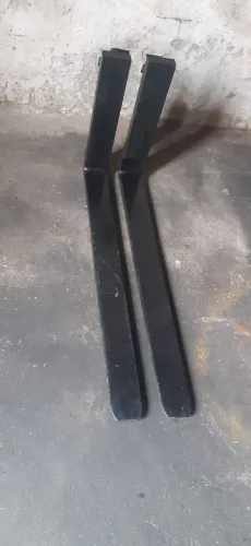 Garfo empilhadeira recodicionado 