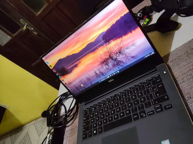 Notebook gamer Dell core i7 16gb ram 4Gb vídeo tela Full HD todo bom