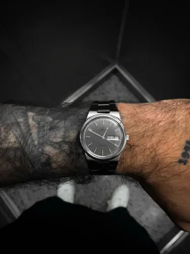 Omega Genève - New Old Stock