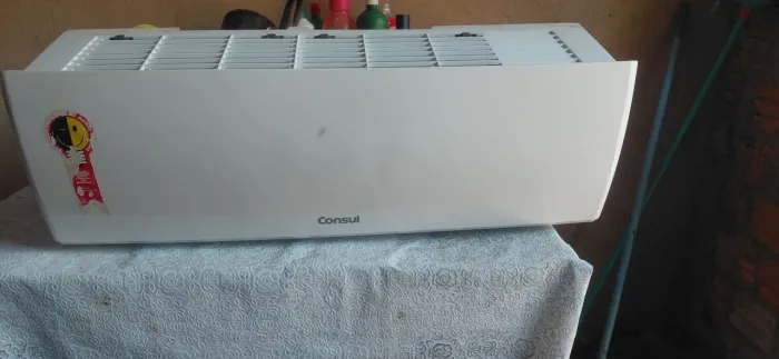 Central de Ar Consul 9000 btus (Com Defeito)