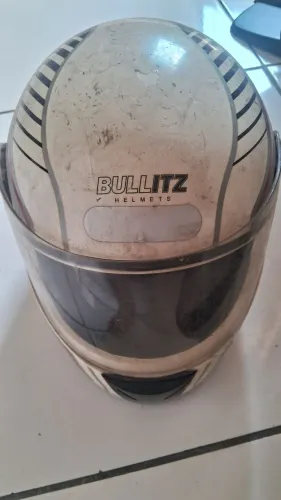 Capacete