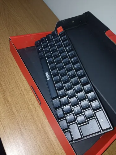 (TECLADO GAMER MECÂNICO) teclado mancer modelo KG933G! 