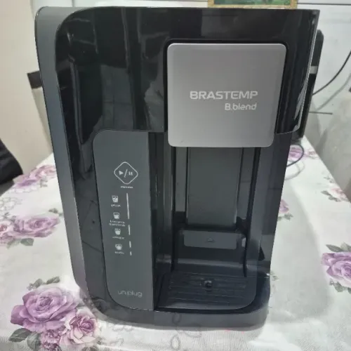 Máquina de bebidas B Blend Brastemp