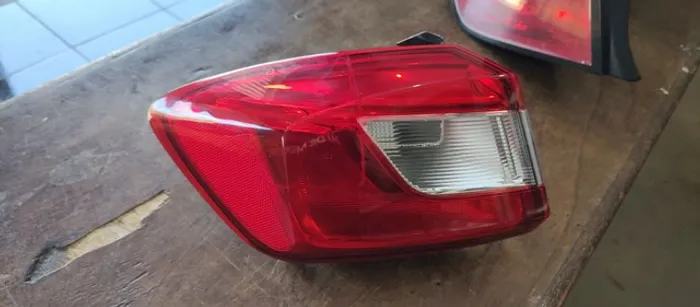 Lanterna cruze sedan 2016 2017 2018