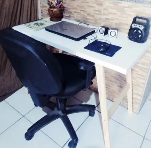 Mesa de estudo ou decoração 