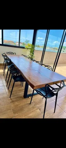 Mesa de madeira maciça industrial