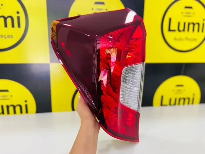Lanterna traseira Honda Fit 2015 a 2018 C/LED - Nova!!