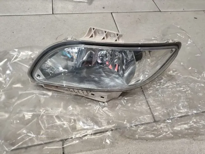 Farol De Milha Esquerdo Da Daf Xf Cf 2021 23