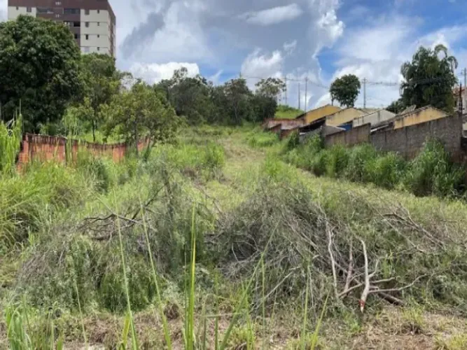 Lote Residencial com 1.251,25m² - Alto das Caraíbas, Luziânia