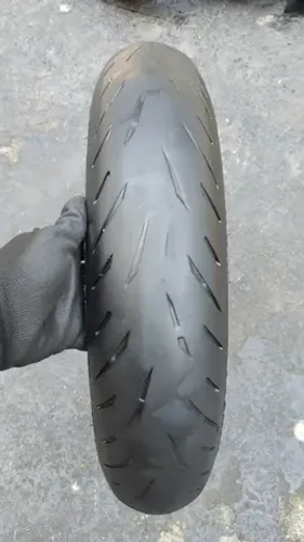 Pneu usado Bridgestone S22f 120/70-17
