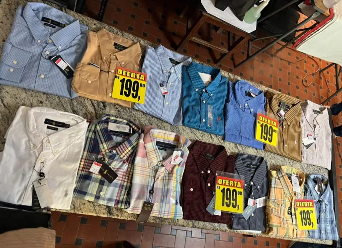 LIQUIDAÇÃO DE CAMISAS RALF LAUREN de 399,90 reais por 199,00 reais cada unidade.