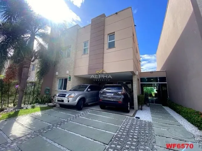 Casa em condomínio fechado no Eusébio