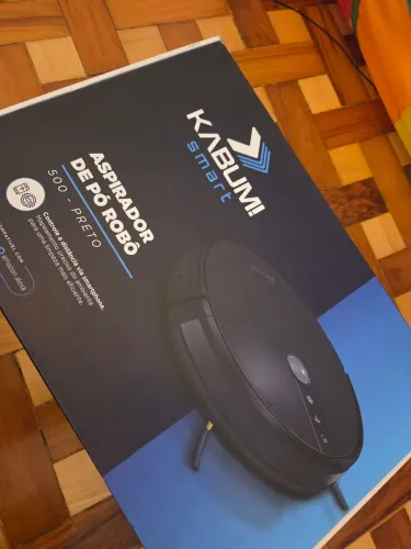 Robô Aspirador e Passa Pano na Caixa