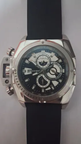 RELÓGIO LOUIS XVI, automático.