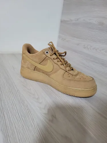 Tênis Nike Air Force 1 Bege tamanho 38