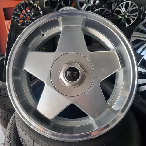 Jogo de rodas novas aro 17 4x100 e 4x108 esportivas Borbet
