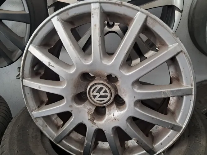 Rodas aro 15 Volkswagen golf Gti prata originais 5x100 usadas