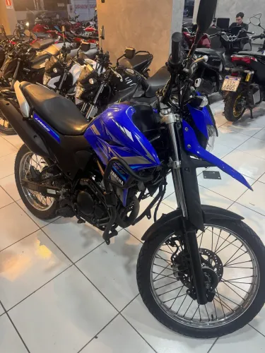 Xtz lander 2021/2022 impecável 