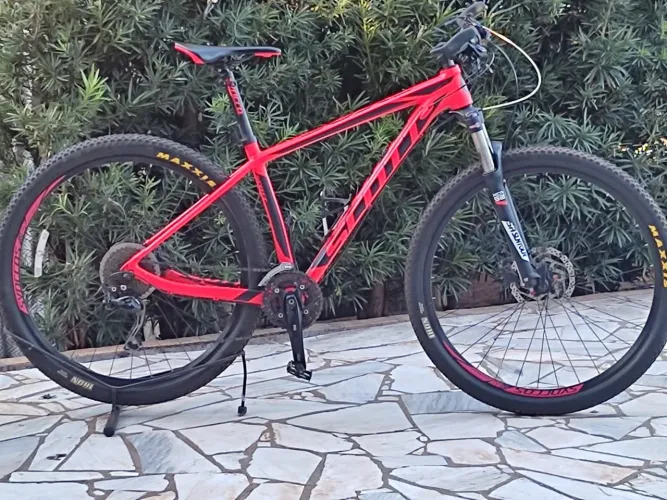 Bicicleta Scott Scale 970