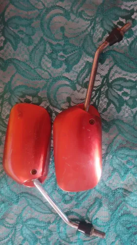 Vendo Um par de retrovisor de moto dos modelos biz e cinquentinha 