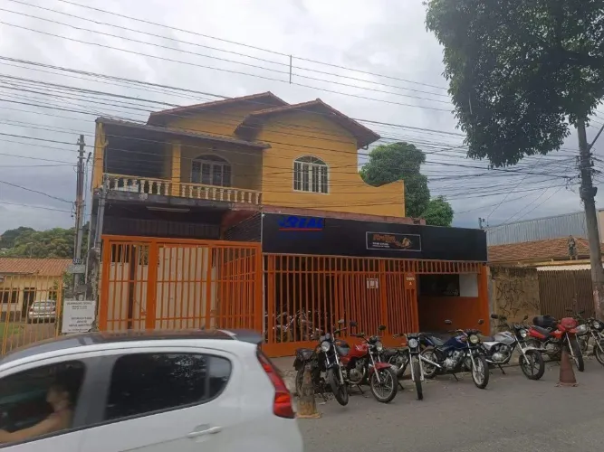 Prédio com loja á venda no Barreiro por R$ 1.300.000,00!