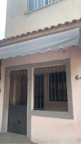 Alugo casa no Bairro Antonina 