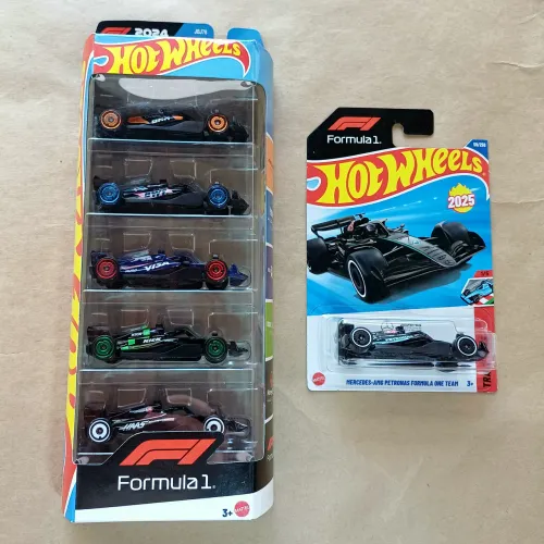 Hot Wheels Fórmula 1 Pack 5 Carrinhos + Mercedes AMG Petronas 1:64