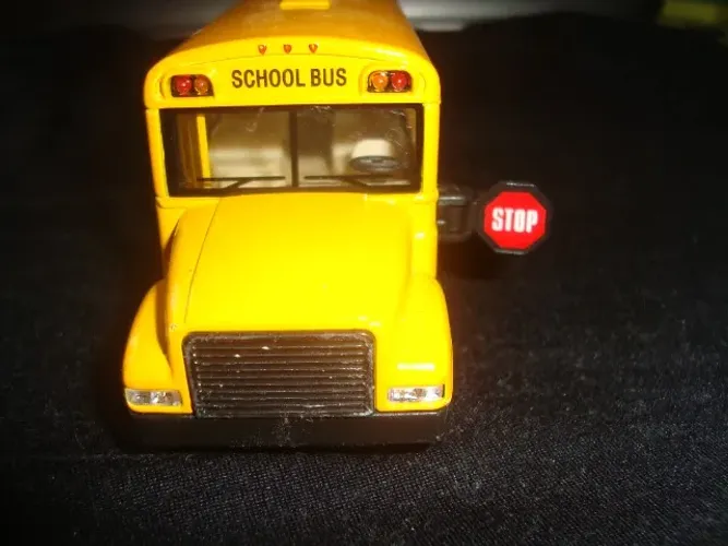 Miniatura de brinquedo School Bus