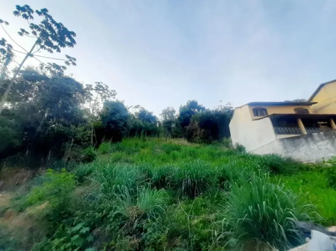 Terreno 2020m² à Venda em Tanque  Condomínio Próximo ao Supermercado Guanabara