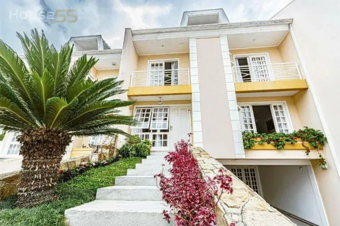 Sobrado com 4 dormitórios à venda, 216 m² por R$ 1.350.000,00 - Mercês - Curitiba/PR