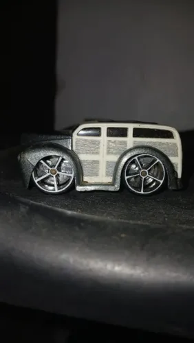 Carrinho Hot Wheels - Woody escala 1/64 ano 2005
