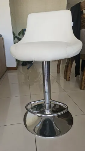 Cadeira de Escritório Giratória Branca TokStok