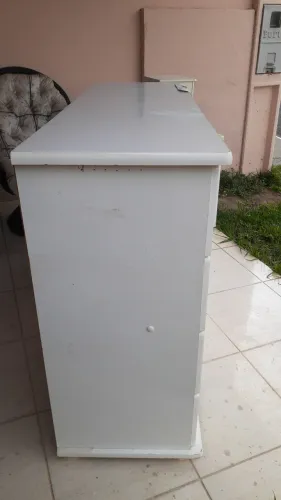 Comoda grande branca