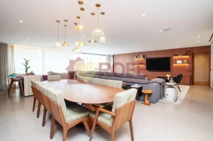Venda Condomínio Arbo Brooklin Casas Verticais | 245 m², 4 suítes e 4 vagas | Alto Padrão