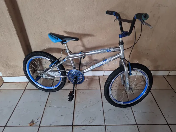 Bicicleta aro 20 novo sem uso