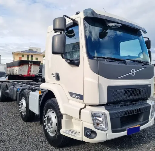 Volvo VM 360 8x2 2023-2024 - Zero KM