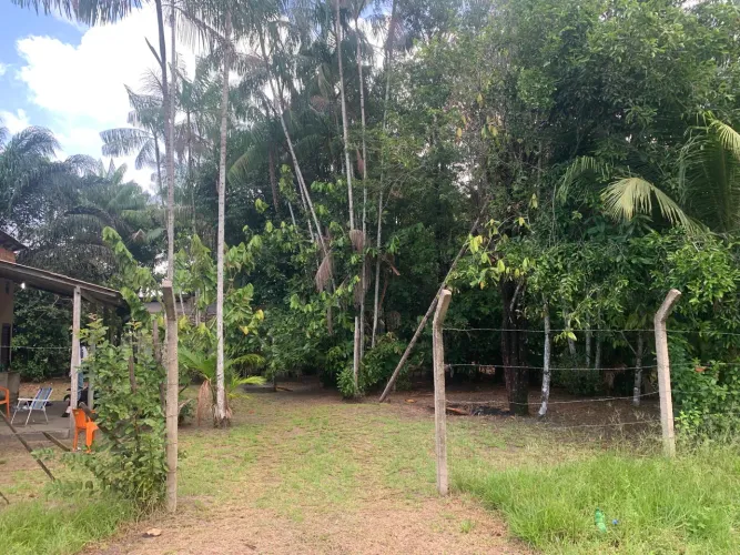 Terreno com Duas casas na Ilha de Colares